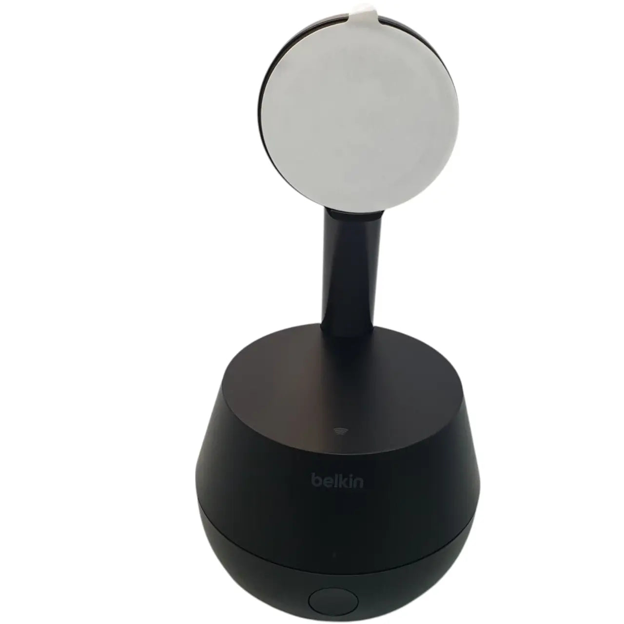 Auto-Tracking Dock with MagSafe