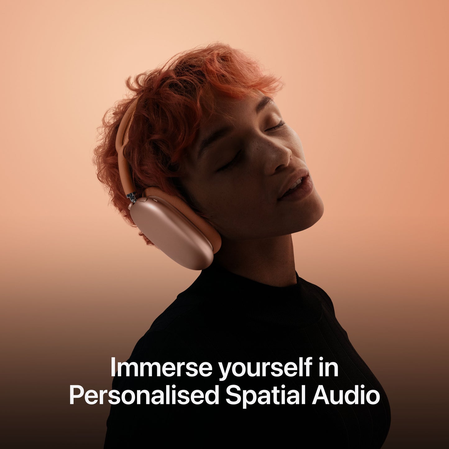 AirPods_Max_2024_Orange_PDP_Image_Position_07__GBEN