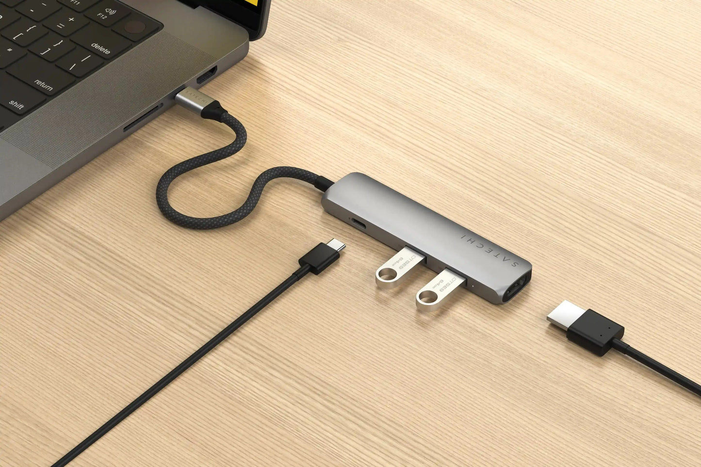 4-in-1 USB-C Slim Multiport Adapter 4K