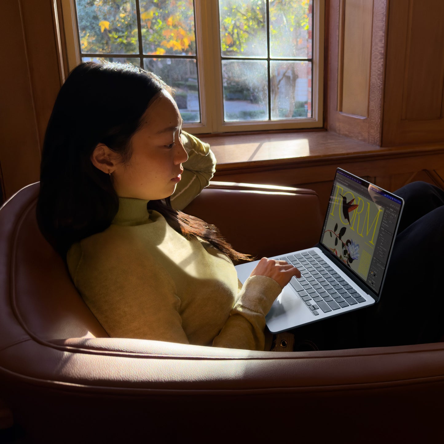 MacBook_Air_13-in_M5_Silver_PDP_Image_Position_7__en-UK